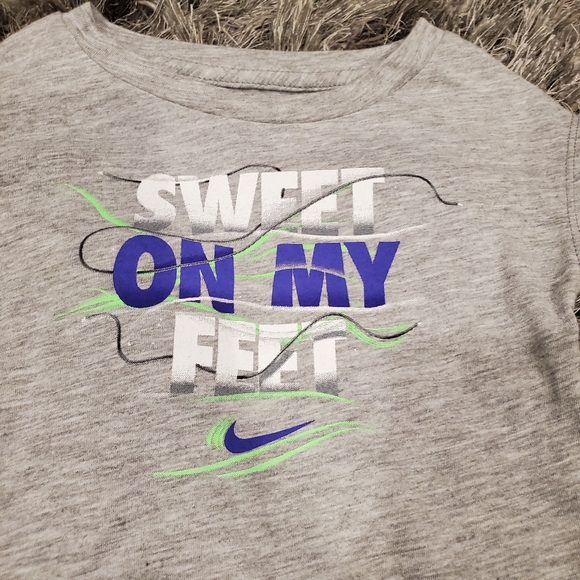 NWT Girl's Nike Tee size 24M - Picture 3 of 6
